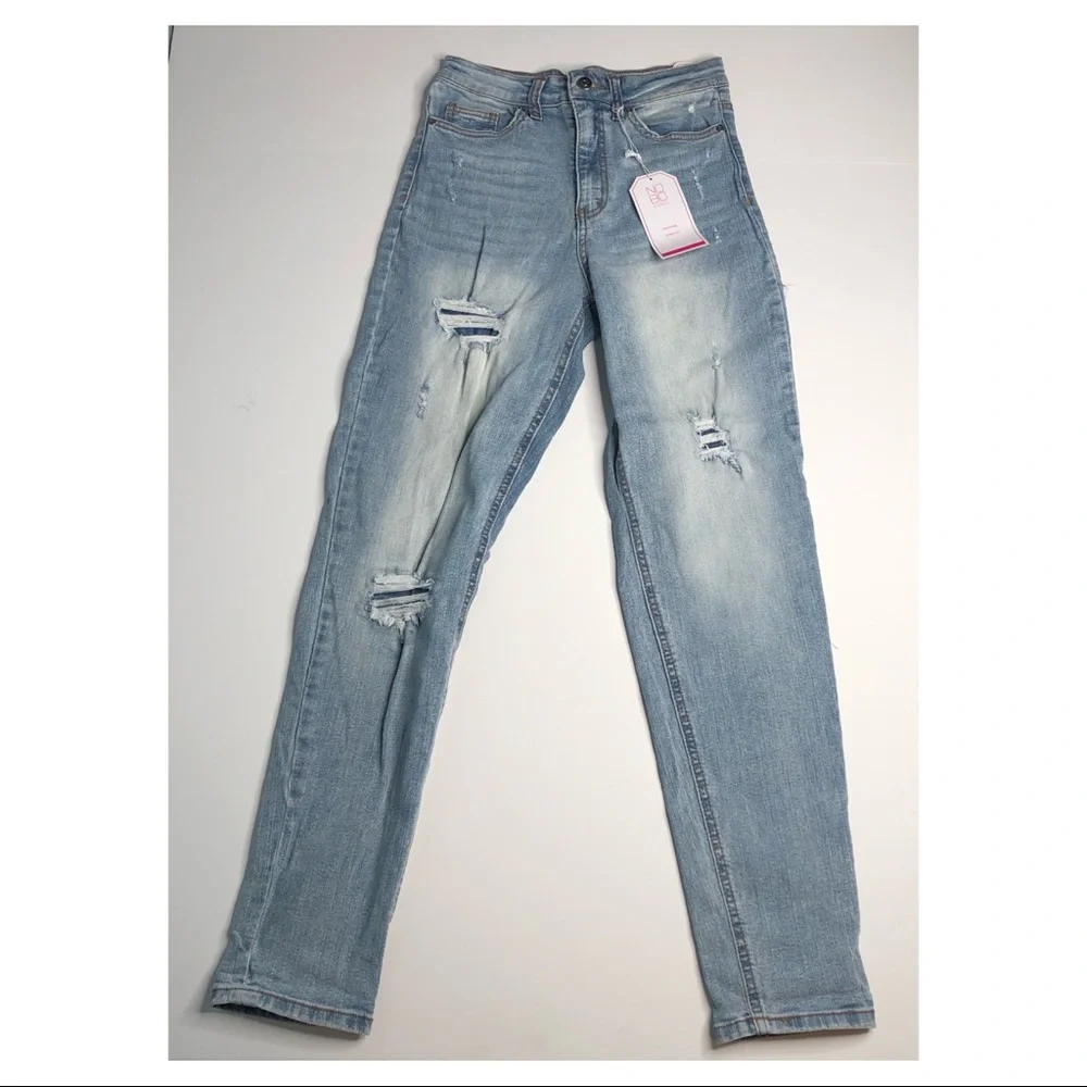 High Rise Mom Jeans - Picture 2 of 8